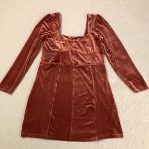 Urban Outfitters Noon velvet mini dress. Size XL. NWT